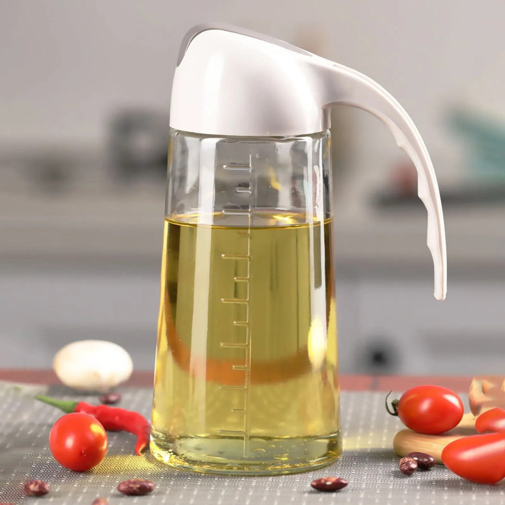 Glass Oil Bottle &amp; Dispenser Jug Dual-purpose Oil Dispenser For Pouring And Spraying, High-pressure sprayer for even oil distribution 450ml (random color)