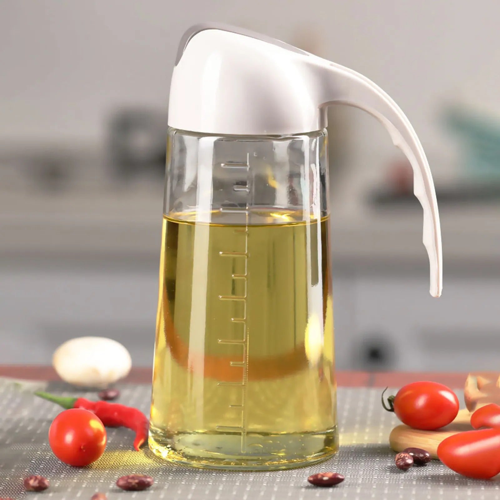 Glass Oil Bottle &amp; Dispenser Jug Dual-purpose Oil Dispenser For Pouring And Spraying, High-pressure sprayer for even oil distribution 450ml (random color)