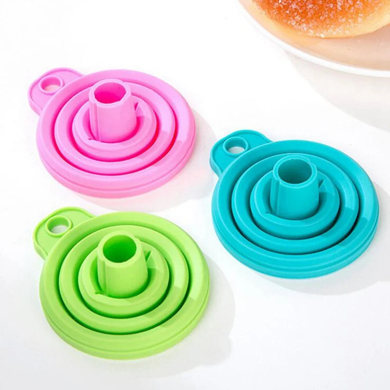 Pack of 3 Silicone Oil Funnel, Kitchen Liquid Oil Dispensing Tool (random color)