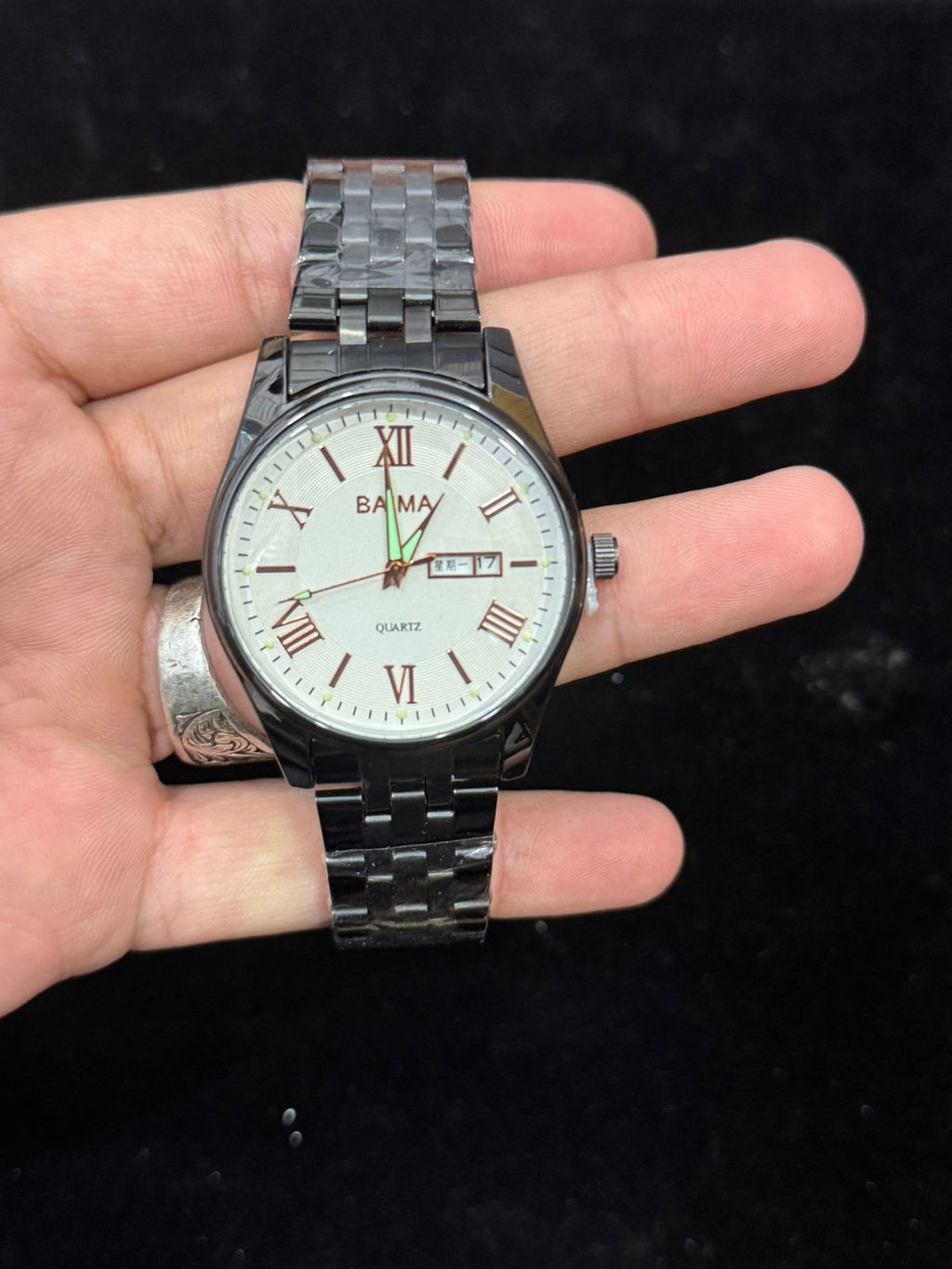 Baima Quartz Stainless Steel Wristwatch With Roman Numerals And Day Date Working Display