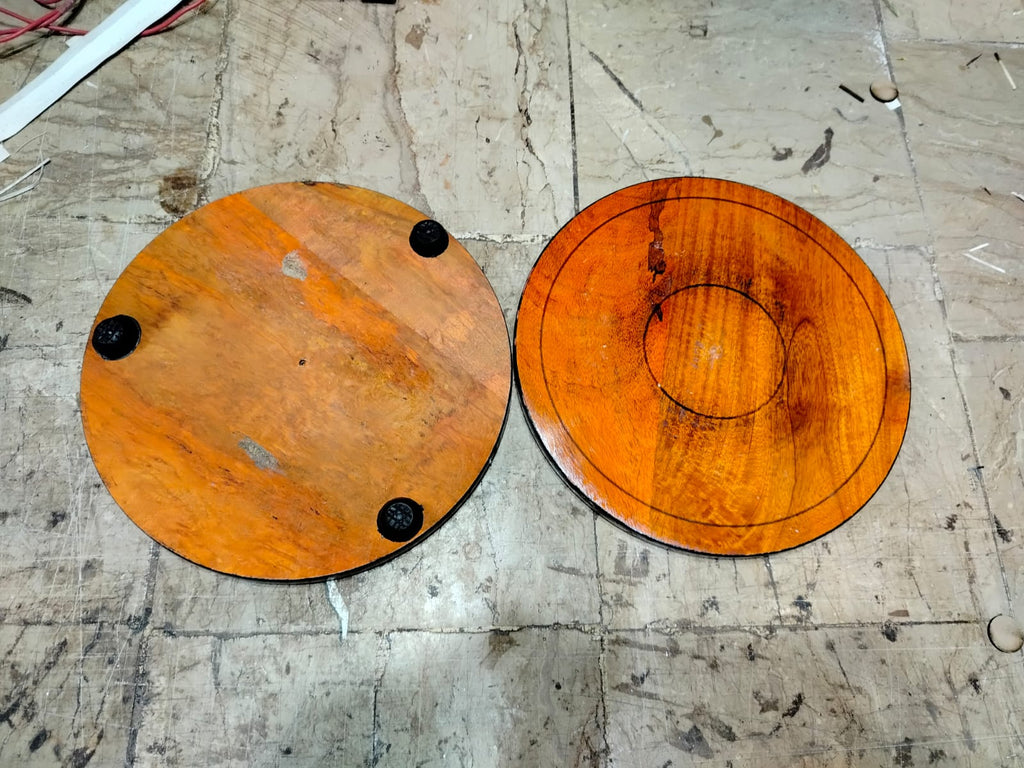 White & Brown Wooden Patra Board – Roti, Chapati & Paratha Making Base