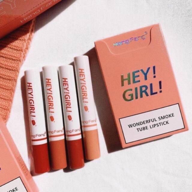 4-in-1 Trending Lipstick Set – Cigarette-Shaped Matte Lipsticks, Long-Lasting, Easy to Apply, Non-Sticky &amp; Fade-Resistant Lip Gloss for Makeup Lovers