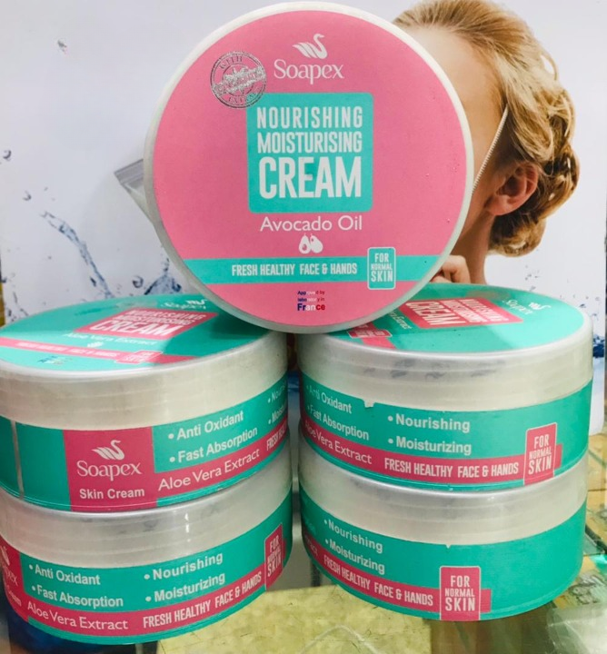 Soapex Nourishing Moisturising Cream Providing Gentle Hydration With Softening Care And Reliable | 220ML