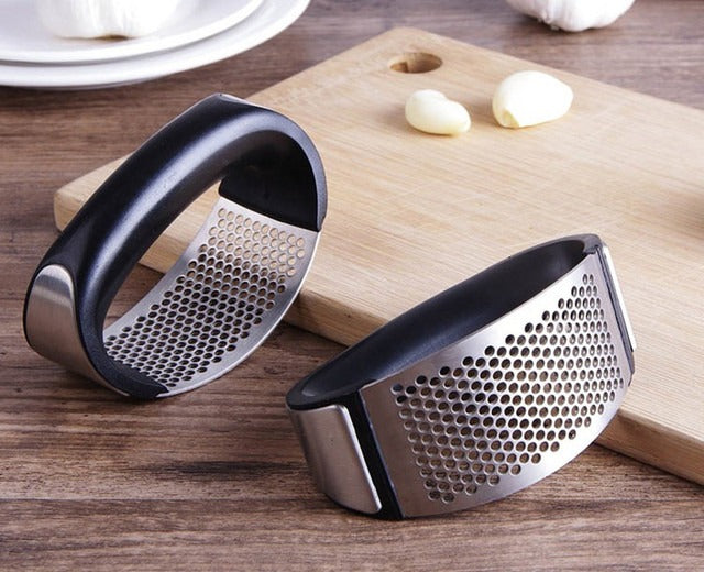 Manual Garlic Press Rocker with Handle – Stainless Steel Garlic Crusher, Squeezer, Slicer & Mincer | Easy Handheld Chopper Kitchen Gadget Tool