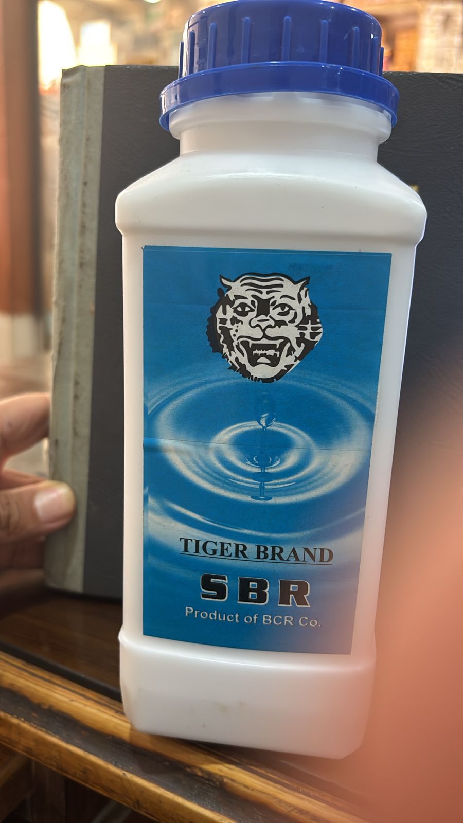SBR High Quality Tiger Brand Waterproofing Admixture – Strong Bonding Agent for Cement & Concrete
