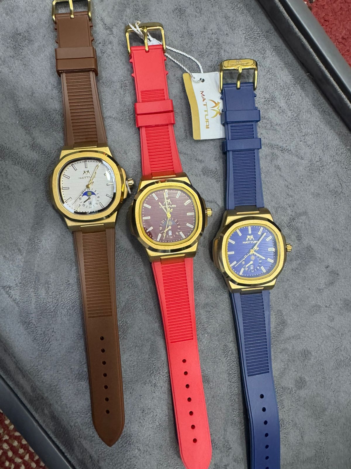 Matturi Fashion Luxury Sports Wristwatch Gold Plated Case Silicone Rubber Strap Non Waterproof Without Box