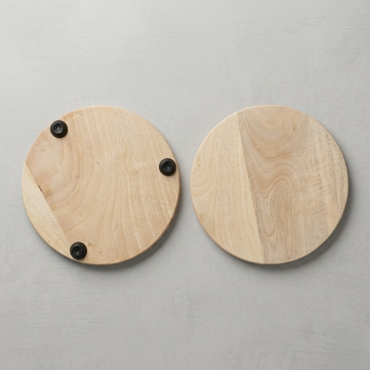 White & Brown Wooden Patra Board – Roti, Chapati & Paratha Making Base