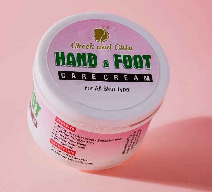 Hand &amp; Foot Care Cream – Deep Moisturizing and Nourishing Formula for Dry, Sensitive Skin Protection and Softness (100 gram)