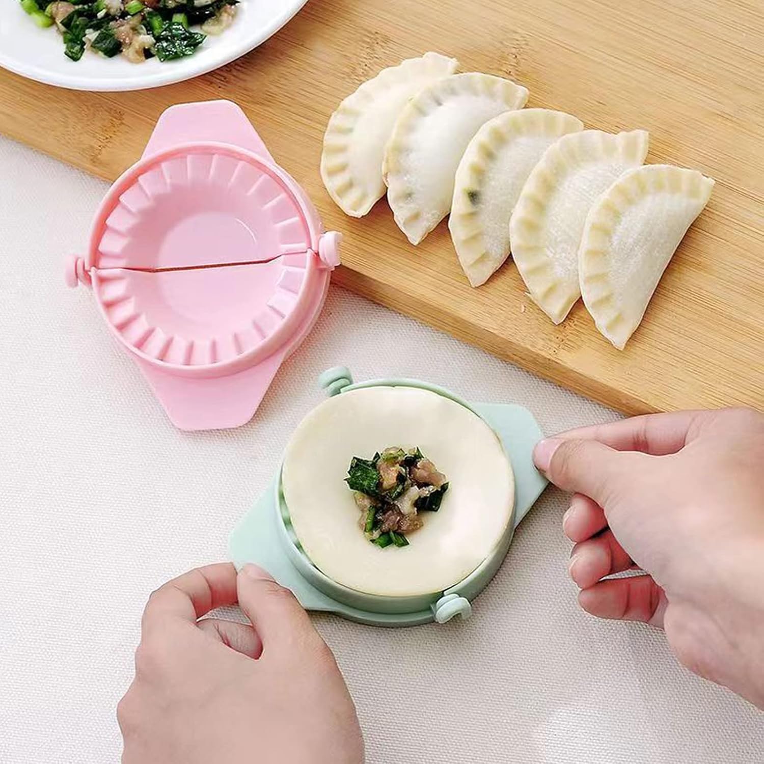 Samosa Maker &amp; Dumpling Shaper – Dough Press Mold for Samosas, Dumplings, Gujiyas, and Stuffed Pastries | Easy-to-Use Kitchen Tool | Random Color