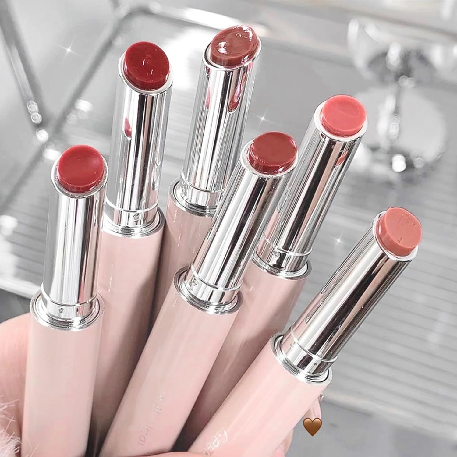 Velvety Texture Lipstick Glossy Lipstick Long Lasting Moisturizing Tinted Lip Balm, Plumping Water Lip Glaze Slim Design (random color)