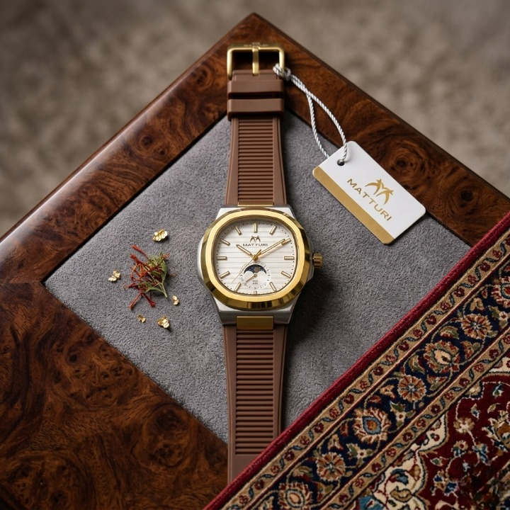 Matturi Fashion Luxury Sports Wristwatch Gold Plated Case Silicone Rubber Strap Non Waterproof Without Box