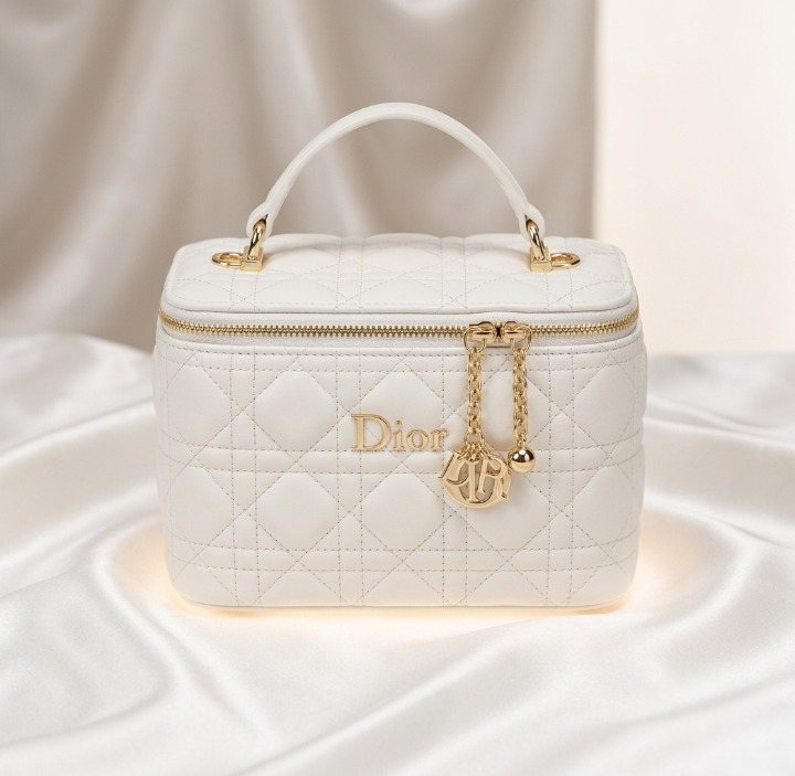 Imported Synthetic Leather Beauty Bag – Stylish Cosmetic Organizer for Travel & Daily Use | Without Box