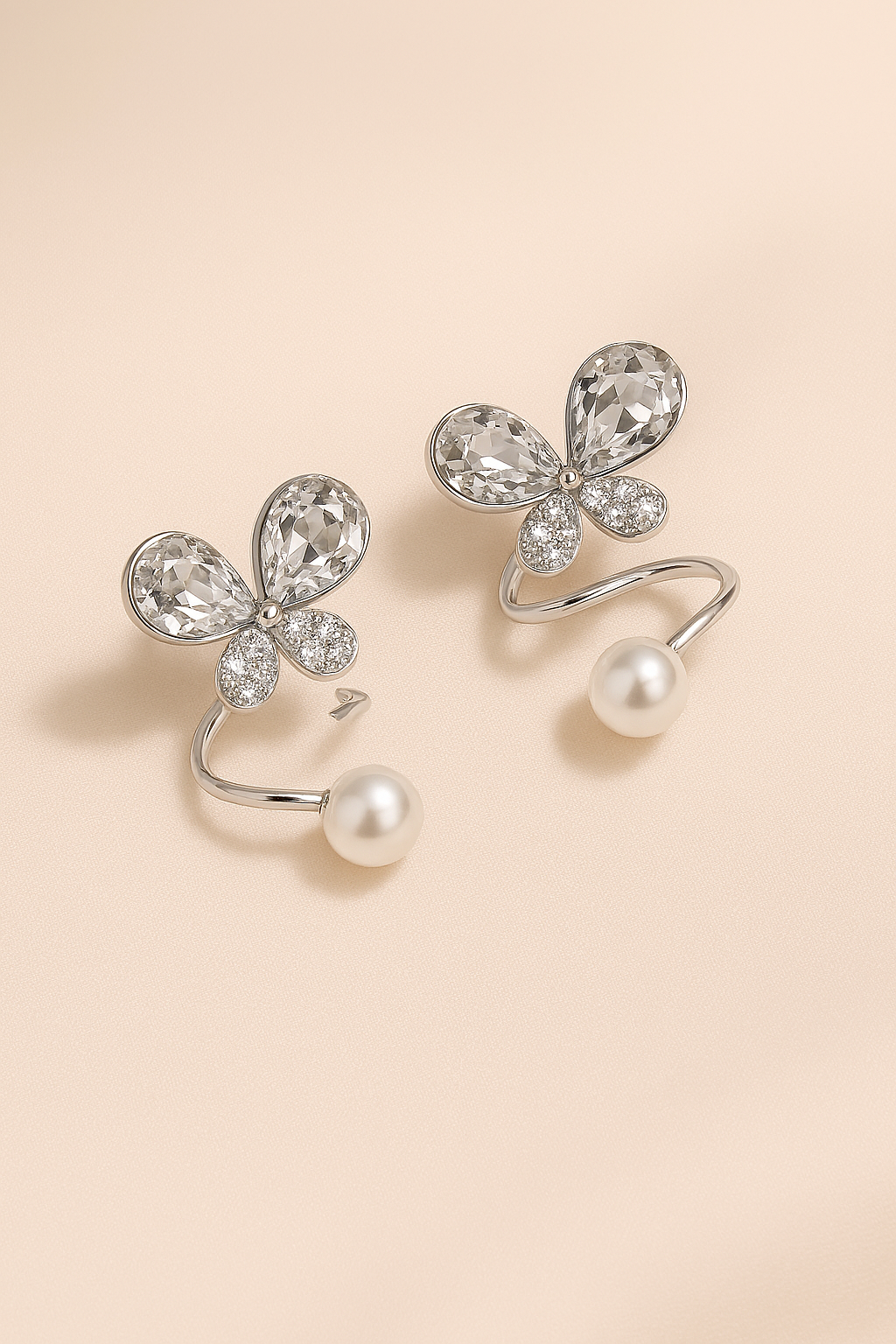 Tangled Korean Pearl Earrings – Golden Silver (PQT-994)
