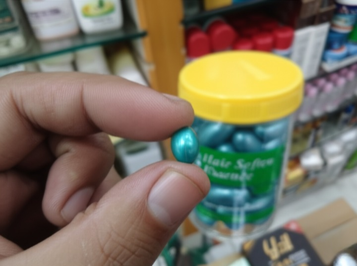 Hair Soften Essence Capsules – 60 Softgel Capsules for Nourishing, Hydrating &amp; Softening All Hair Types