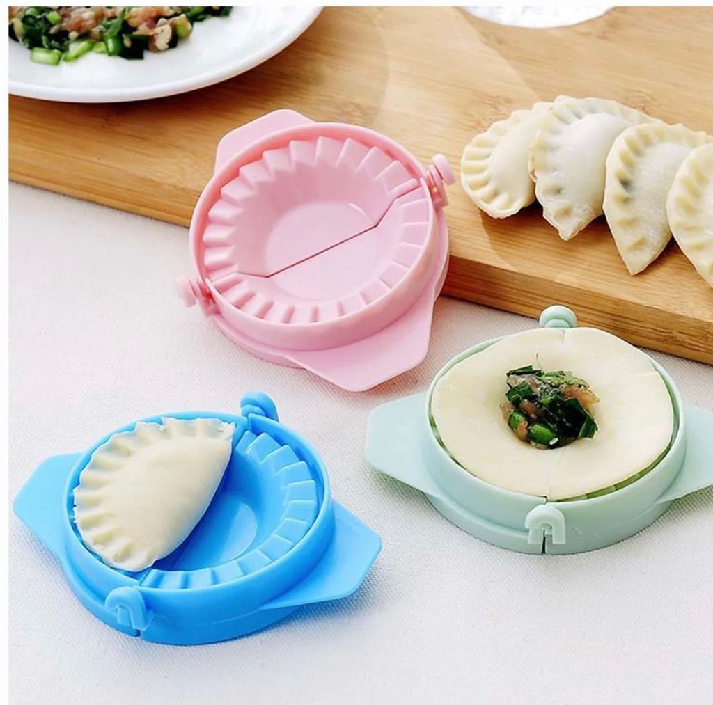 Samosa Maker &amp; Dumpling Shaper – Dough Press Mold for Samosas, Dumplings, Gujiyas, and Stuffed Pastries | Easy-to-Use Kitchen Tool | Random Color