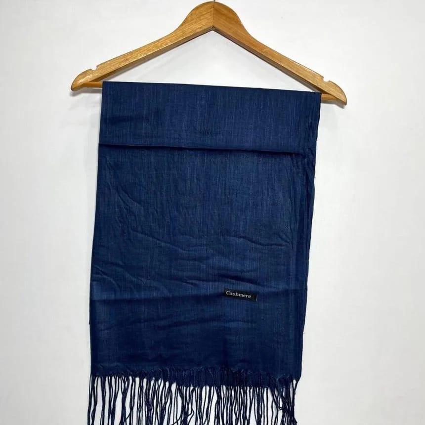 Cashmere plean scarf