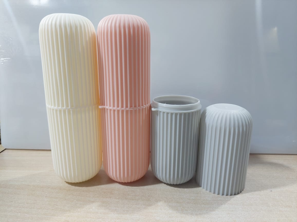Portable Toothbrush Holder Toothpaste Storage Cup Household Travel   (random color)