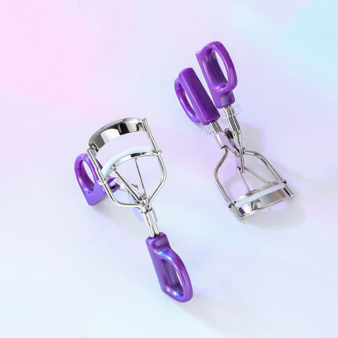 Eyelash Curler, Makeup Tool With Silicone Cushioned Curler Pad ,Creates Eye-Opening &amp; Lifted Lashes (random color)