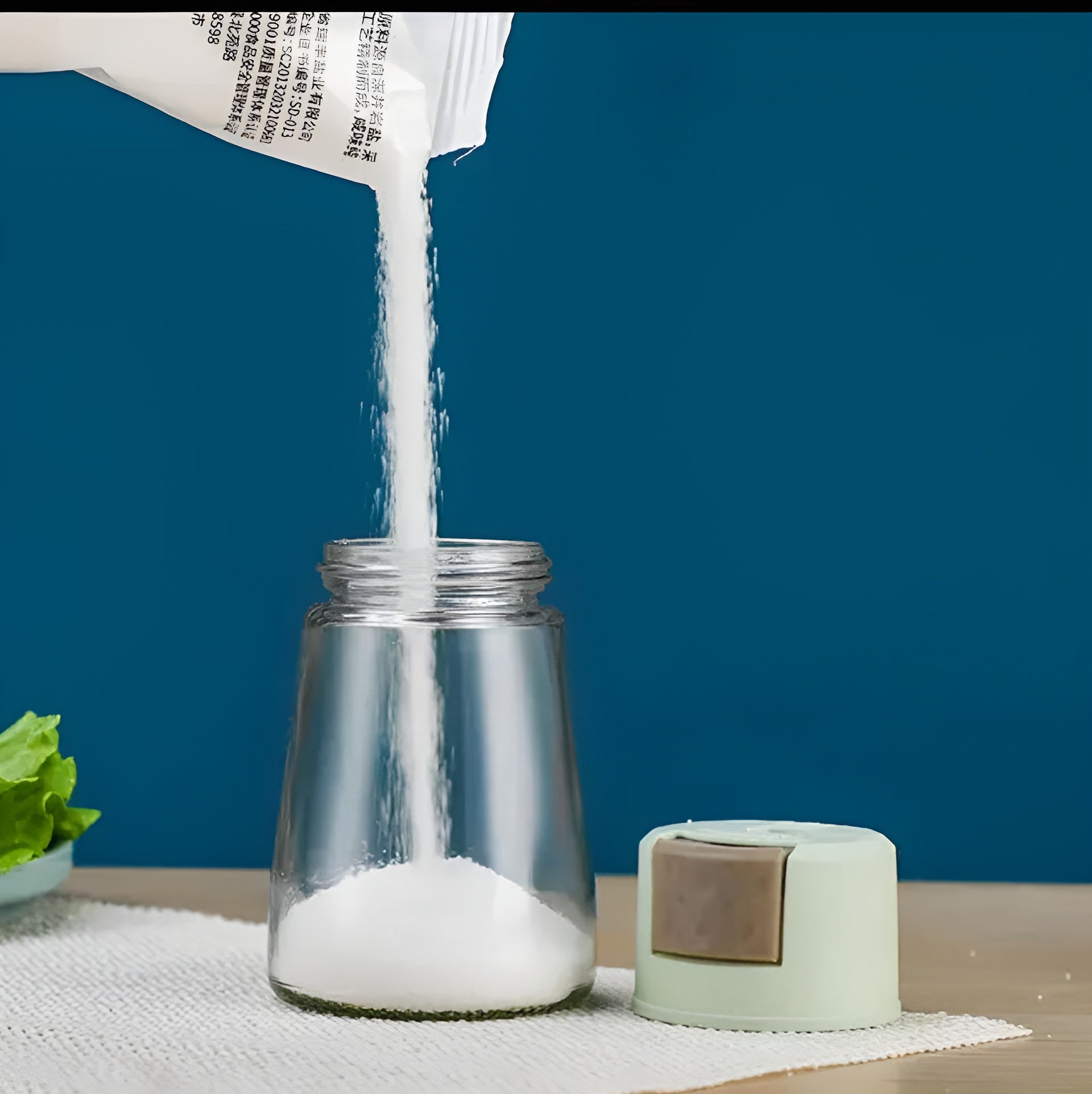 Sealed Seasoning quantitative Bottle salt pepper condiment Dispenser Glass Spice Jar | Salt Control Bottle Press - 180ml (random color)