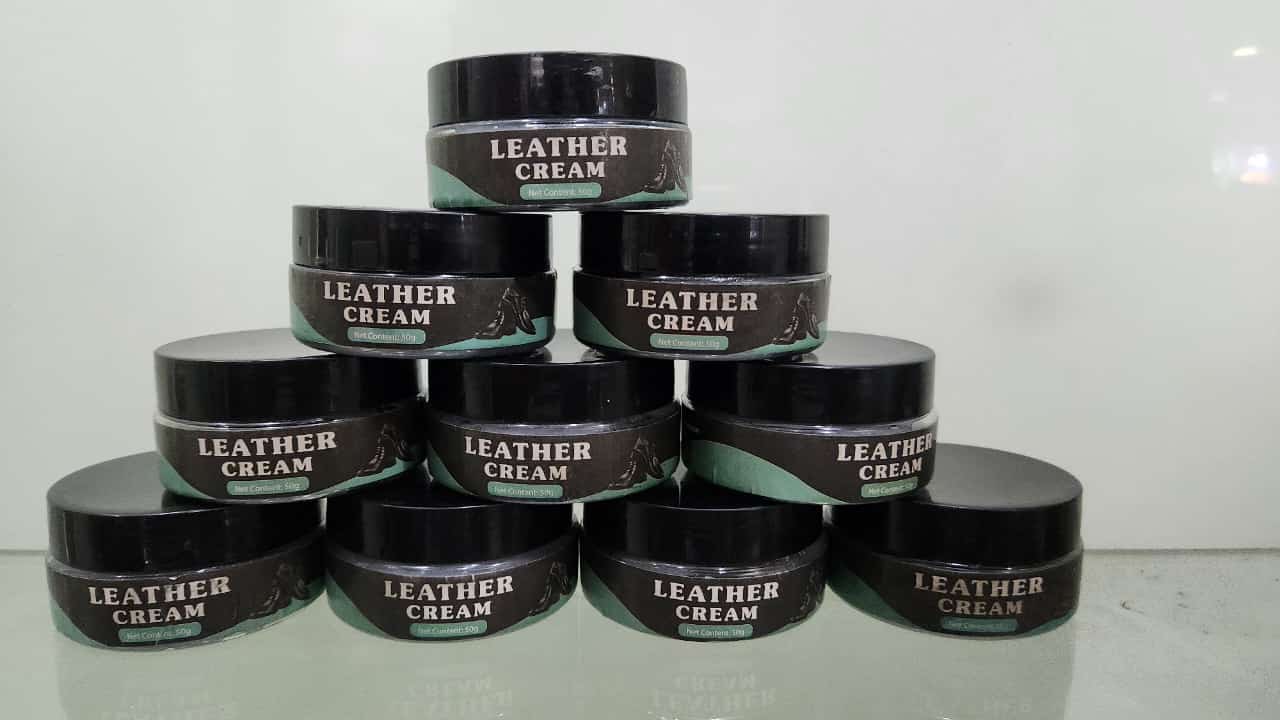 Leather Maintain Repair Cream Polish Restore Shine Moisturizing Care for Leather Products Shoe Bag Car Seat (50 Gm)(without sponge)