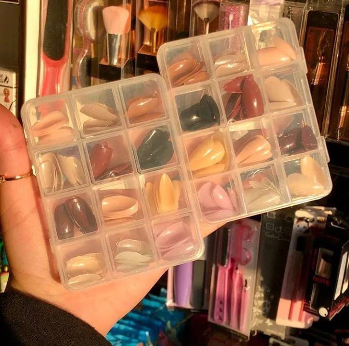 Artificial Nails 144 pcs With Nail Glue, Beautiful Fancy Fake Nails (Random color)