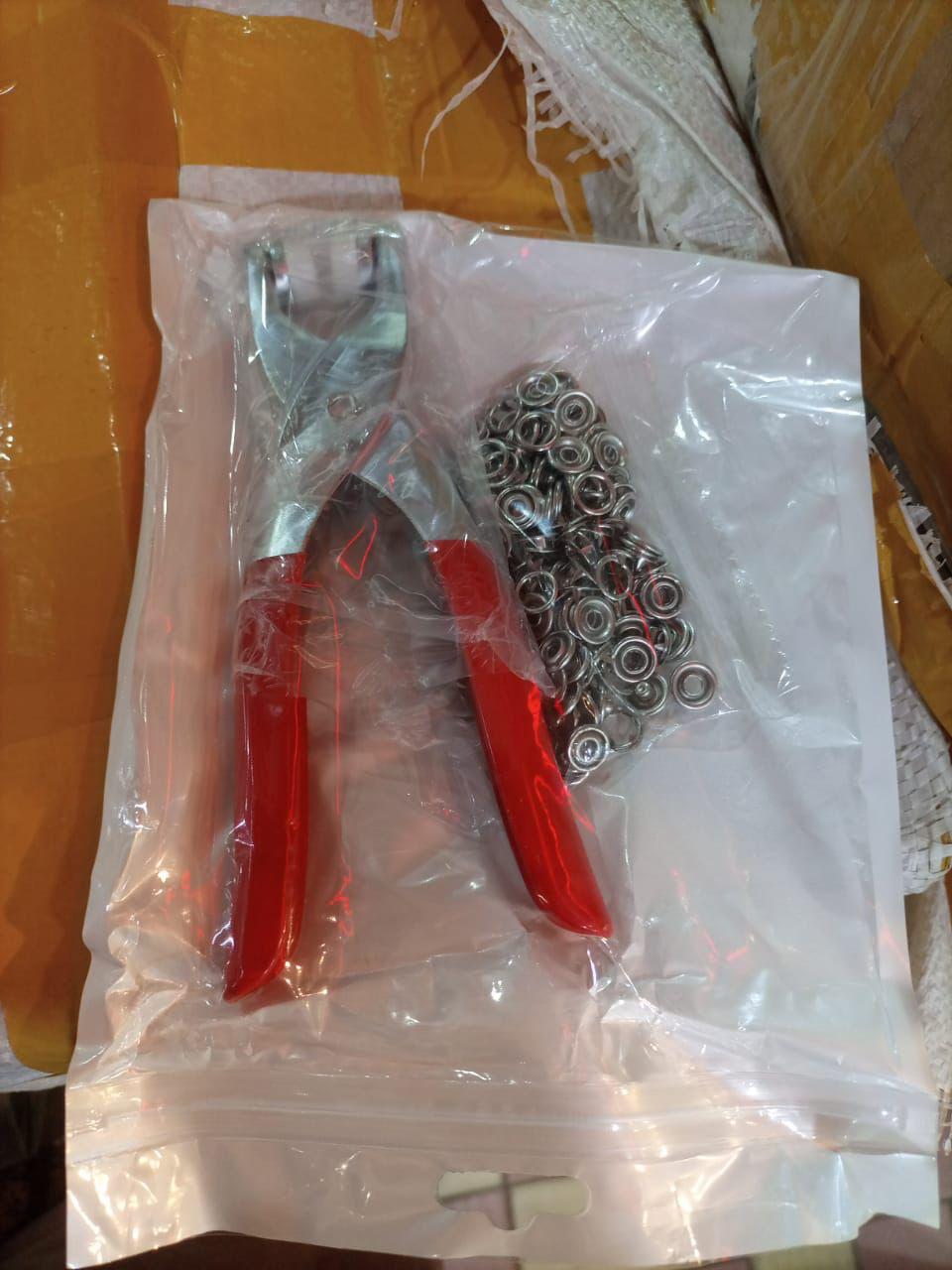 Metal Hand Press Tich Button Machine metal good quality with button - 50 Button