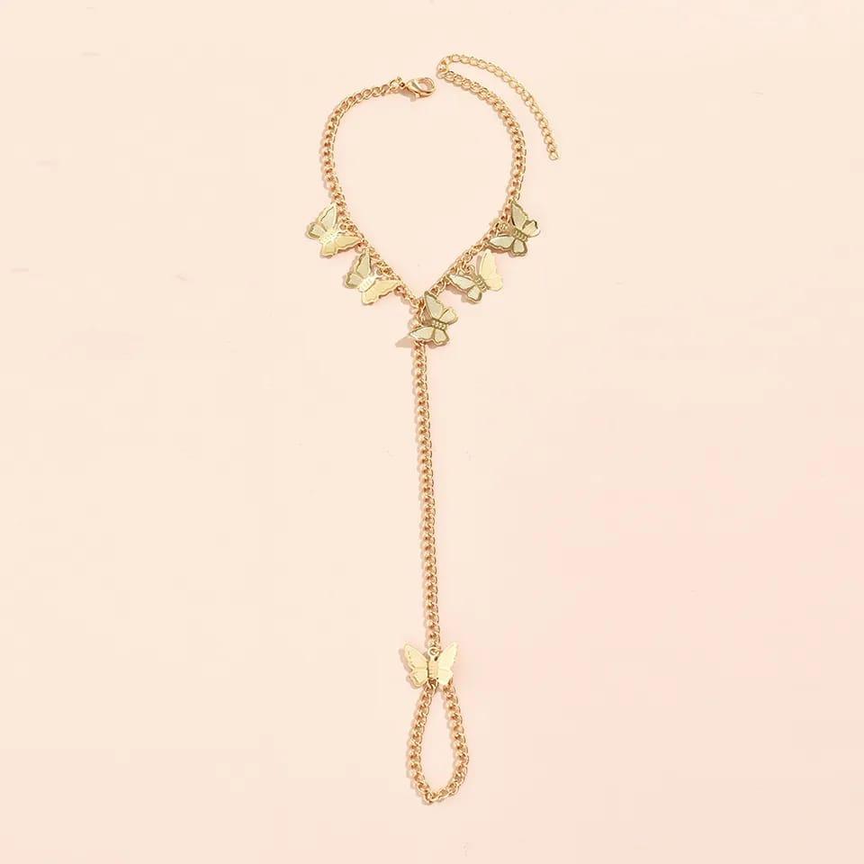 Beautiful Butterfly Hand Charm Bracelet for Girls – Elegant Alloy Bracelet (Golden & Silver)
