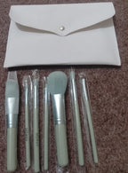 7 Pcs makeup Brush Set Complete Lip Brush Eye Shadow Loose Powder Brush Beauty Tools With Pouch (Green)
