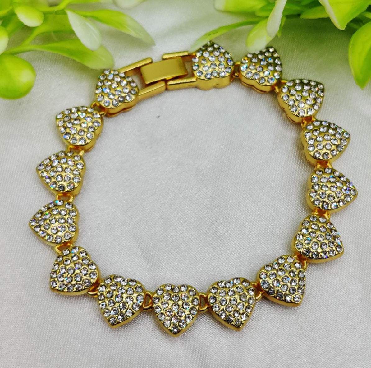 1 Piece Imported Exquisite Adjustable Heart Crystal Bracelet – Imported Elegance | Best Quality Artificial Bracelet For Girls &amp; Women | Bracelet For Every Occasion | Elegant Design