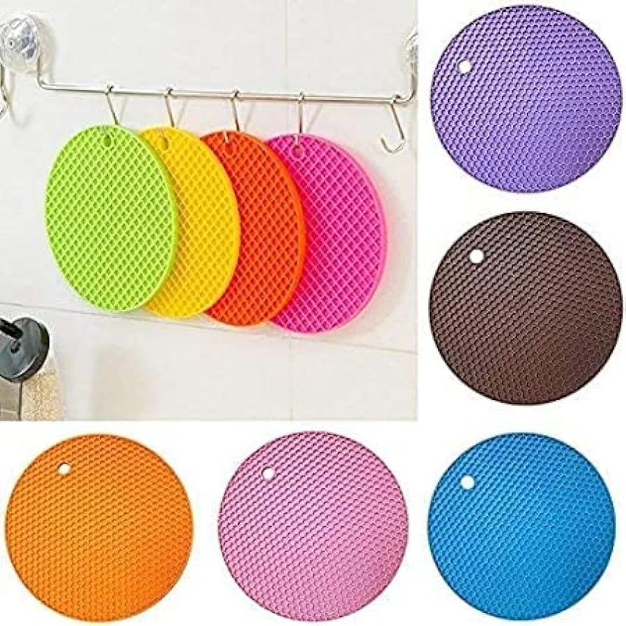 Multifunction Original Heat Resistant Silicone Mat Nonslip Pads Pot Holder Table Place mat (random color)