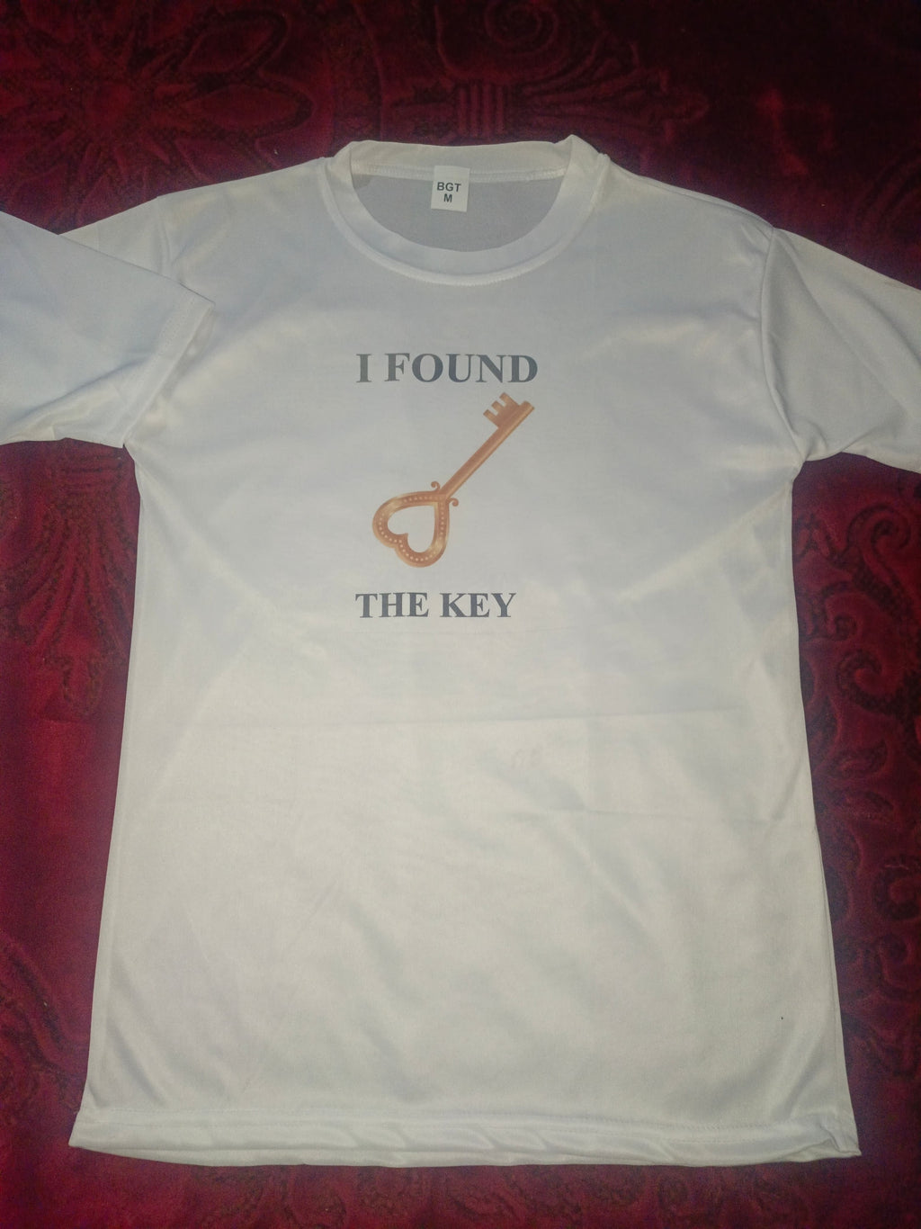 The Key &amp; My Heart Style White T-Shirt - Key &amp; Heart Design T-Shirts  – Best Quality T-Shirts For Girls | T-Shirt For Women - T-Shirt For Men 