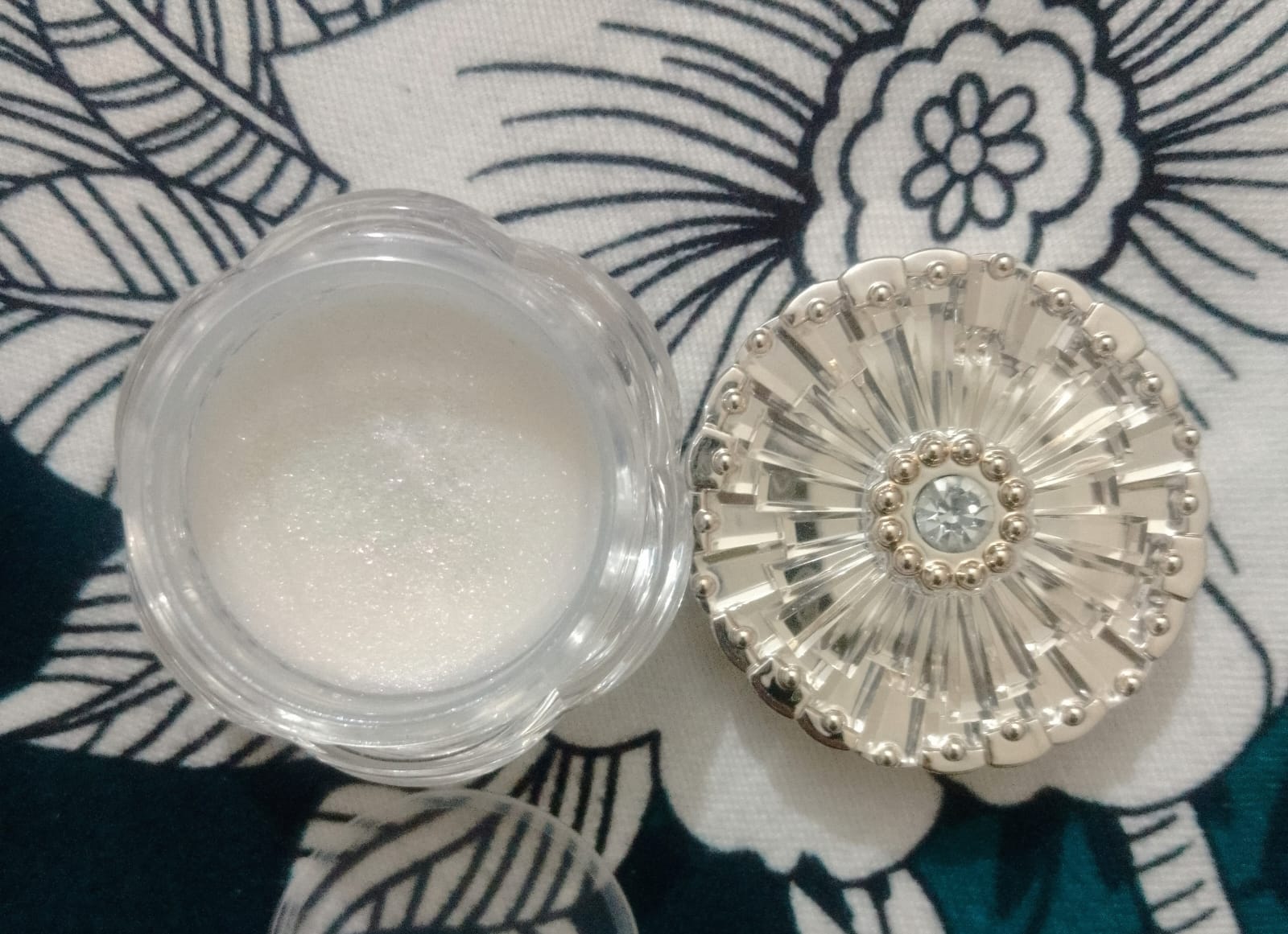 Multipurpose Glitter Shimmer Highlighter Powder – 10g for Face, Eyes &amp; Body