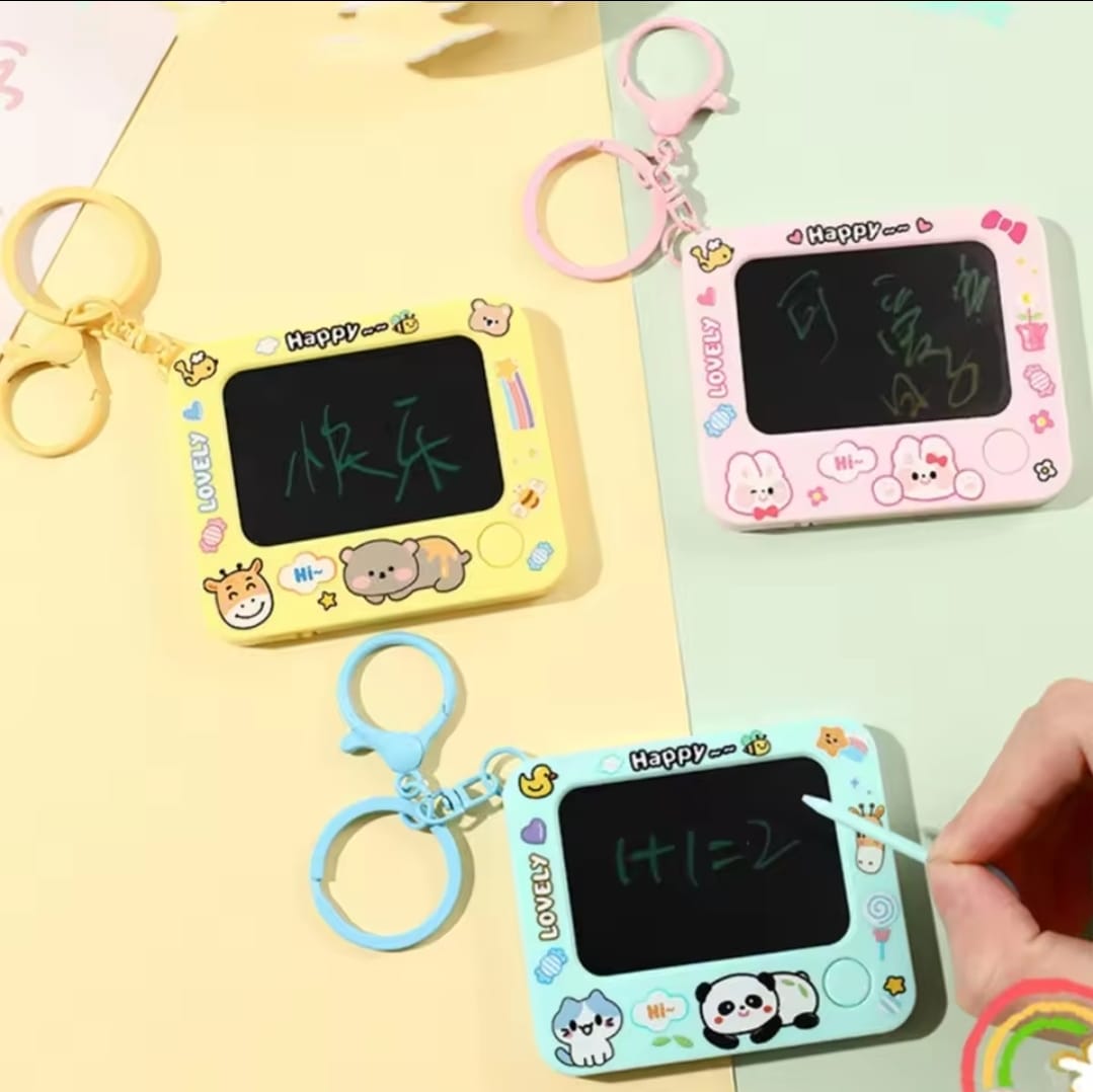 Creative Mini Graffiti Board Keychain – Cute Cartoon Bag Pendant &amp; Reusable Drawing Tablet for Students, Kids &amp; Artists (Random Color)