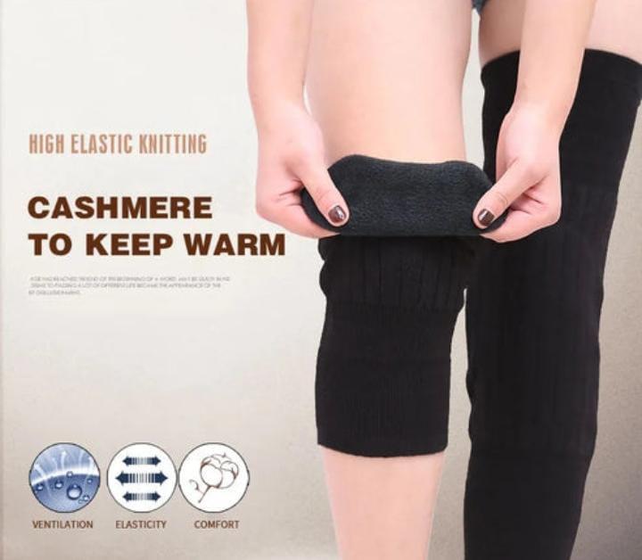 Unisex Wool Knee Length Leg Warmers – Plain Black, Comfortable &amp; Stylish Winter Wear, Easy to Wear - Without Belt (1 Pair)