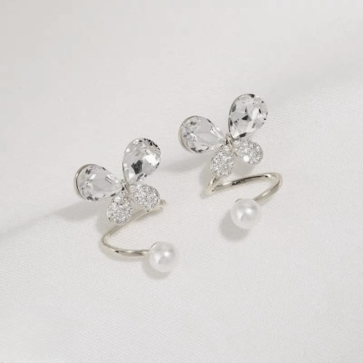 Tangled Korean Pearl Earrings – Golden Silver (PQT-994)