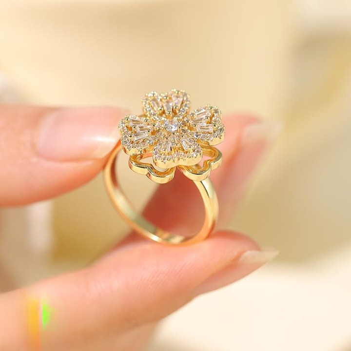 Clover Zircon Rotating Ring – Elegant Adjustable Spinner Ring for Women &amp; Girls, Silver &amp; Golden Finish (QSJ-110)