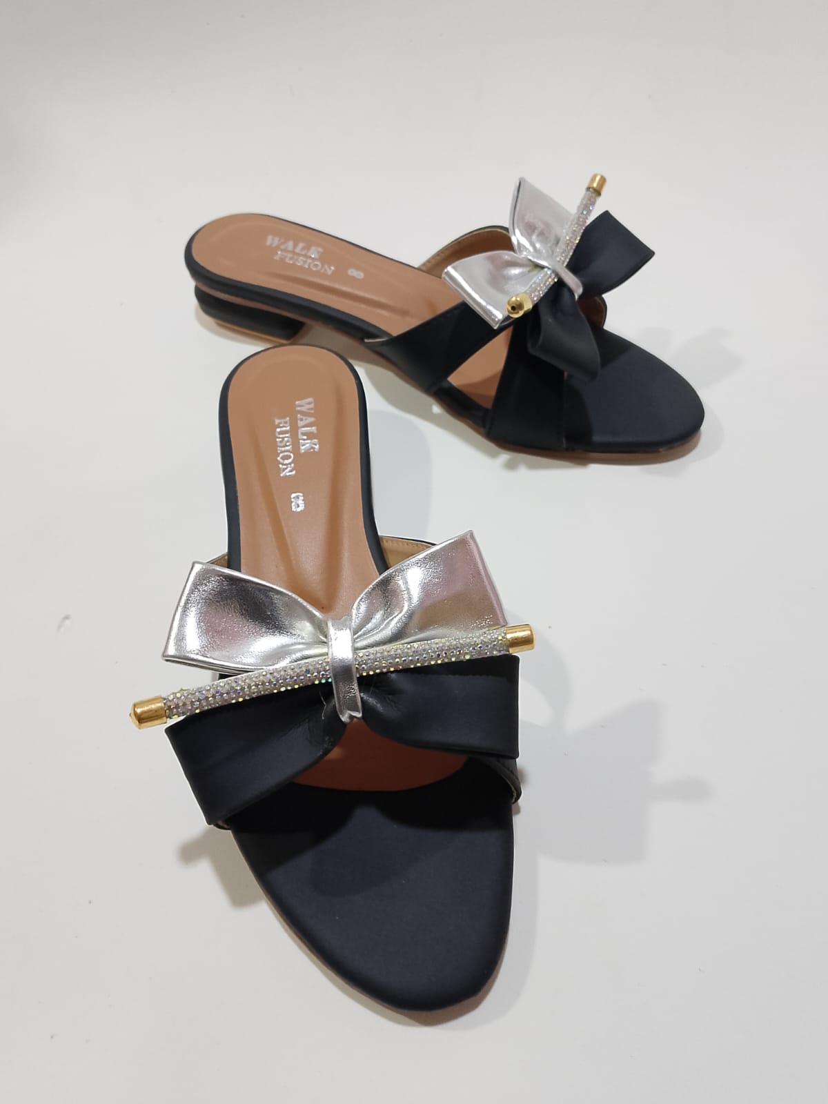 Walk Fusion Luxe Rhinestone-Accented Bow Slides – Elegant Slip-On Flat Sandals