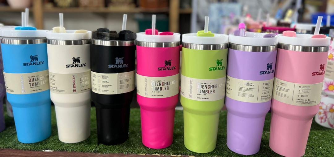 Stanley Quencher H2.0 FlowState™ Insulated Tumbler with Lid and Straw - 40 oz | With Box ( RANDOM COLOUR )
