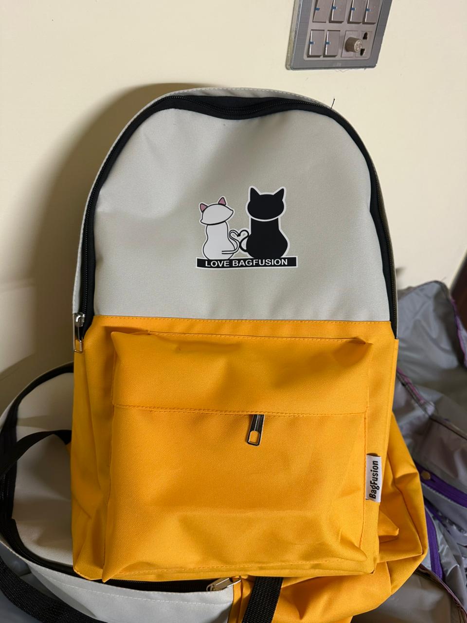 Cute Cat Print 5-in-1 School Bag Set for Girls – Backpack, Handbag, Crossbody Pouch, Pencil Case & Lunch Bag Stylish Combo