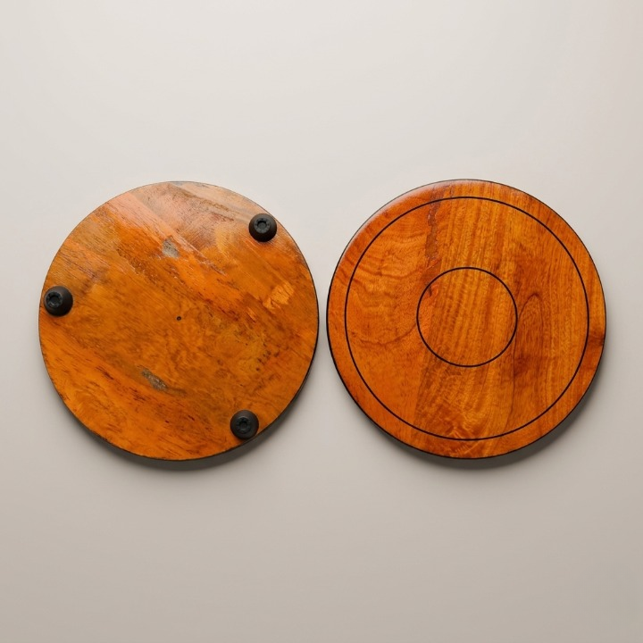 White & Brown Wooden Patra Board – Roti, Chapati & Paratha Making Base