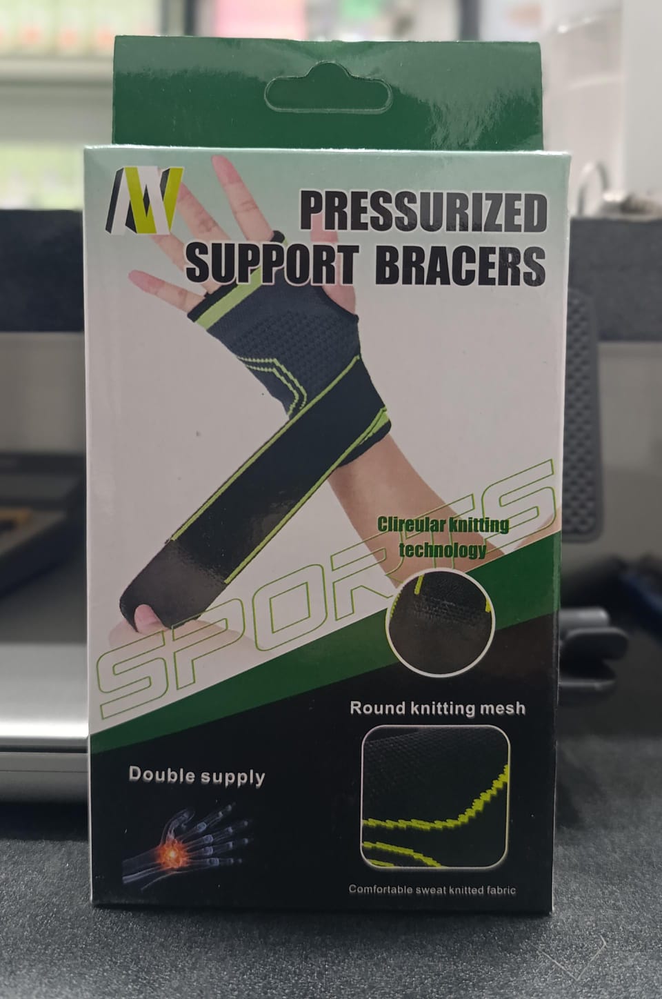Professional Wrist Support Sleeve Half Finger Wrist Band Palm Support For Sports And Daily Use