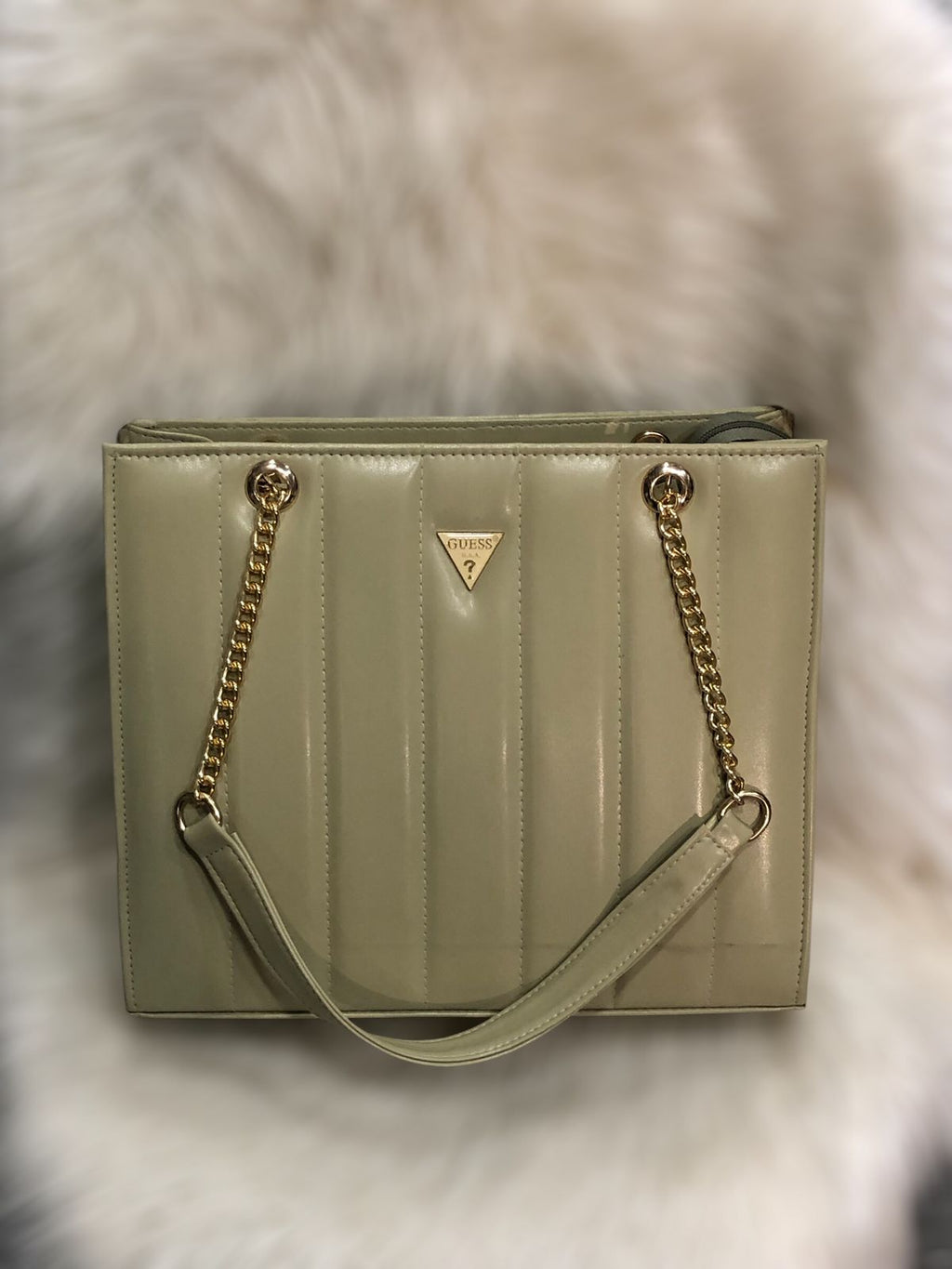 Guess Handbag 13x11 Inches Elegant Chain Strap Designer Bag