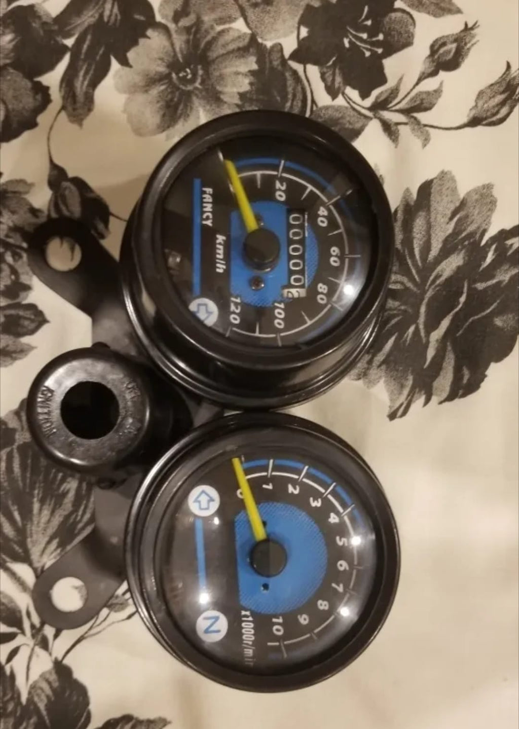 Double Round Fancy Meter Speedometer RPM for Honda 125 Motorcycle – Dual Analog Speed & RPM Gauge (Without Switch)