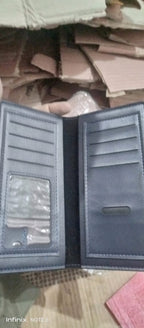 Premium Men’s Long Leather Wallet – Multi-Slot Executive Bifold with Embossed Kangaroo Logo