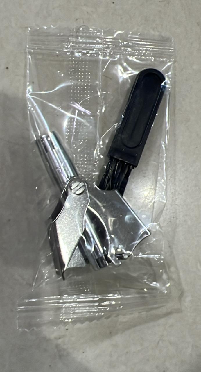 Mini Portable Stainless Steel Nose Hair Trimmer Manual Grooming Tool Safe And Durable For Easy And Comfortable Use