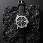 Patek Philippe Mens Watch Luxury Design With Comfortable Silicone Strap Water Resistant Date Feature