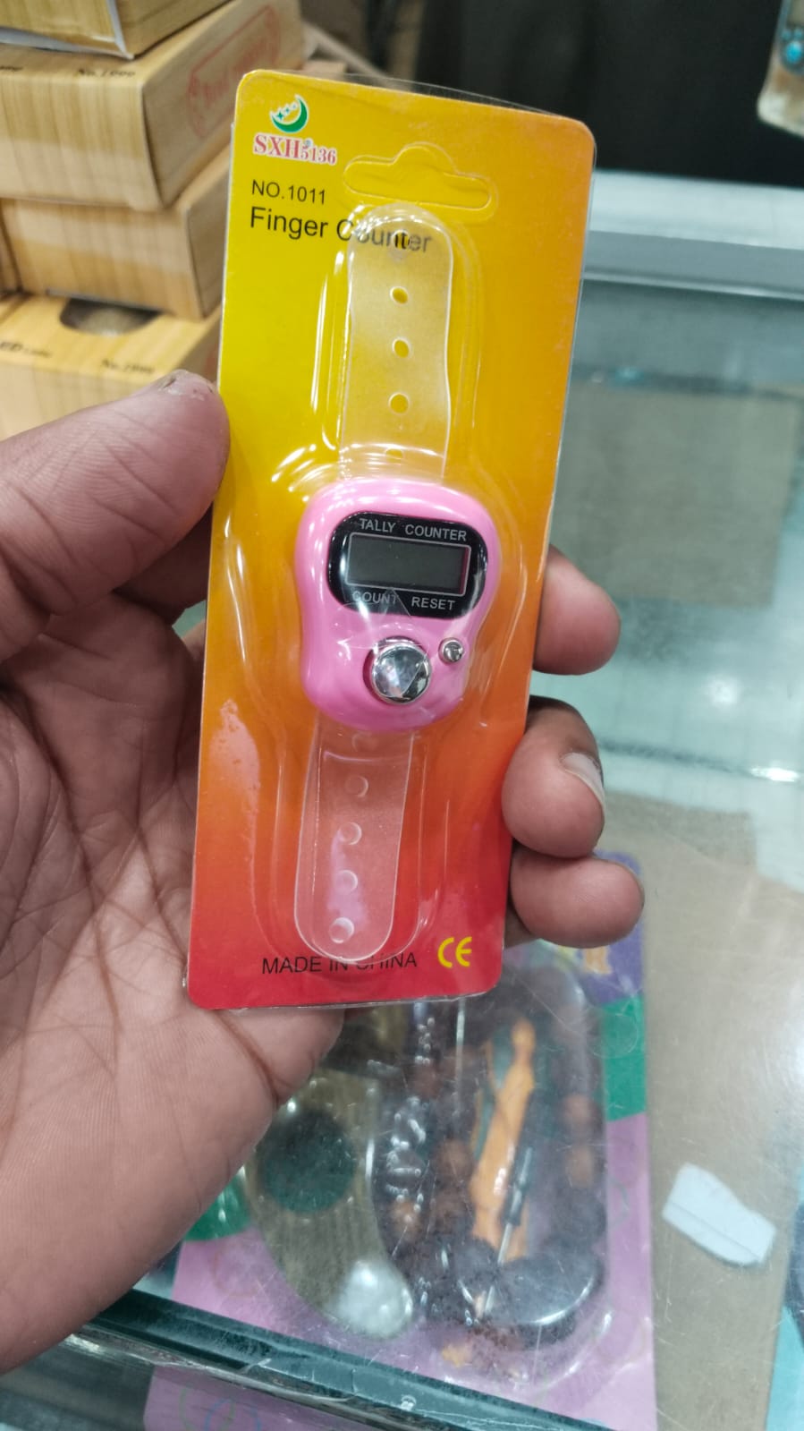 Digital Tasbeeh Finger Counter with LED Indicator, Reset Button & Ring Strap – SXH5136 (Random Color)