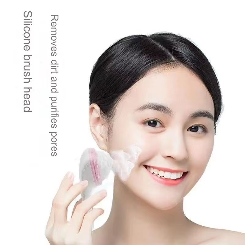 1 pcs Silicone Face Scrubber Exfoliating Brush, Manual Handheld Massager, Facial Cleansing and Blackhead Scrubber, Soft Bristles for Face Skincare (Random Color)