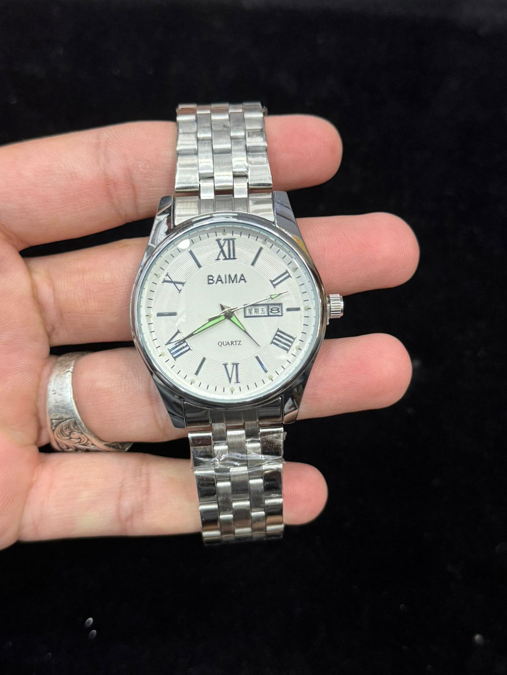 Baima Quartz Stainless Steel Wristwatch With Roman Numerals And Day Date Working Display