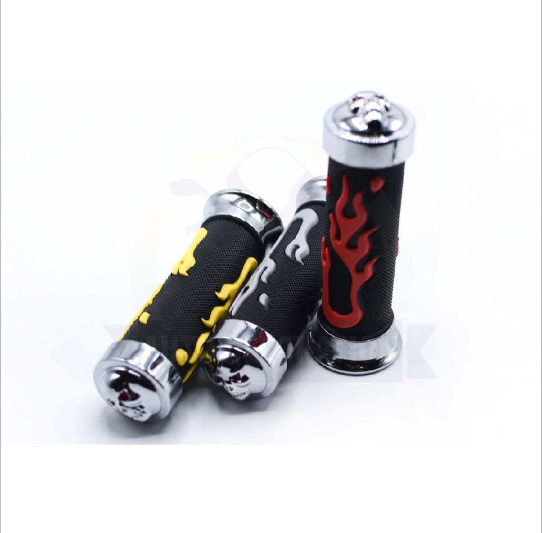 Universal Motorcycle Handlebar Grips 7/8" – Skull Head Flame Rubber Hand Grips (Black/Blue, Black/Red)